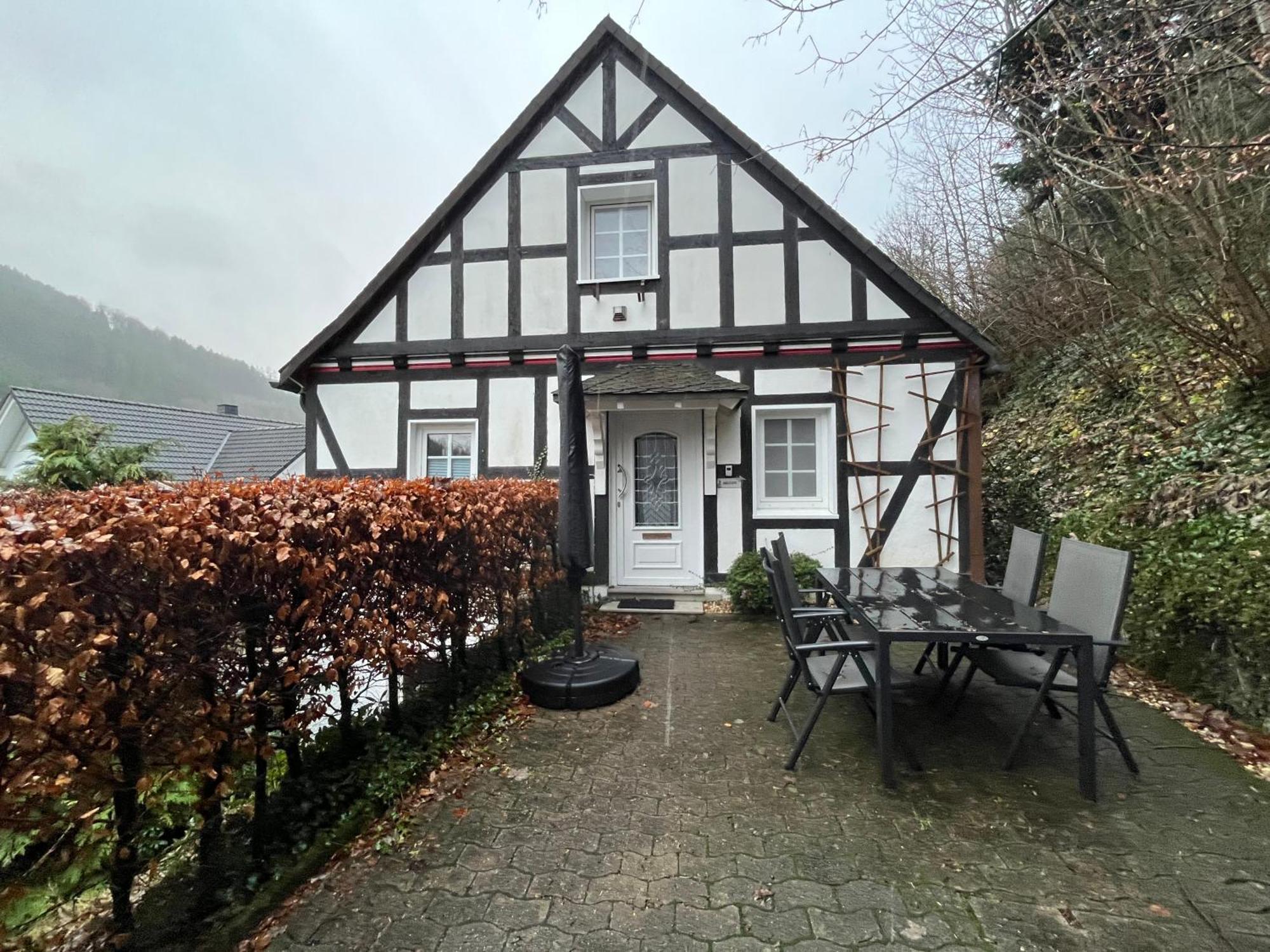 Schmallenberger Ferienhaus Exterior photo